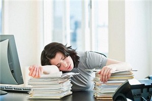 Có thể sa thải lao động ngủ trong giờ làm việc không?