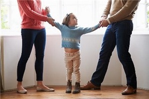 Tư vấn pháp luật quyền thay đổi người trực tiếp nuôi con sau khi ly hôn