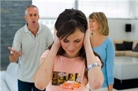 Luật sư tư vấn: Giành nuôi con với chồng và gia đình chồng khi ly hôn