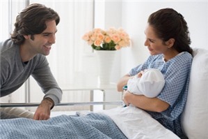 Đóng bảo hiểm ngắt quãng, hưởng chế độ thai sản thế nào?